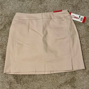 BRAND NEW WITH TAGS SKORT SIZE MEDIUM.